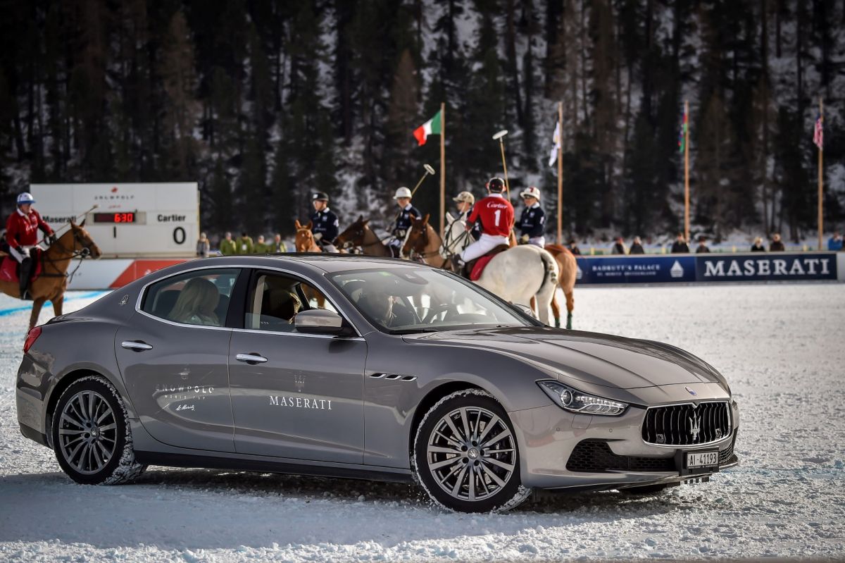 695440407TP042 Maserati Pol